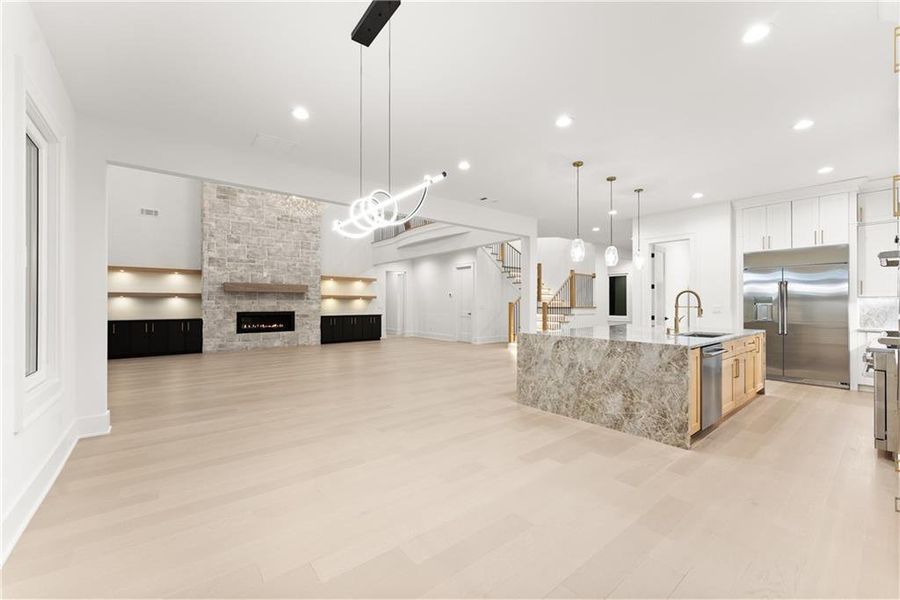 Image 93 of a home in .