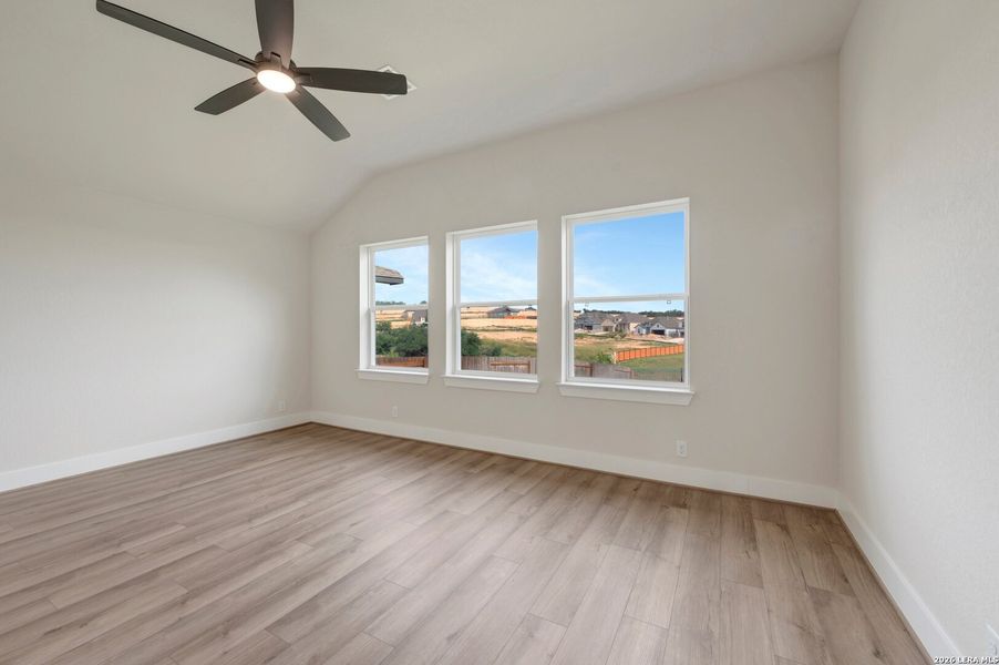 Spacious, unfurnished interior of a new home in Meyer Ranch – Legacy Series, New Braunfels (Image 22).