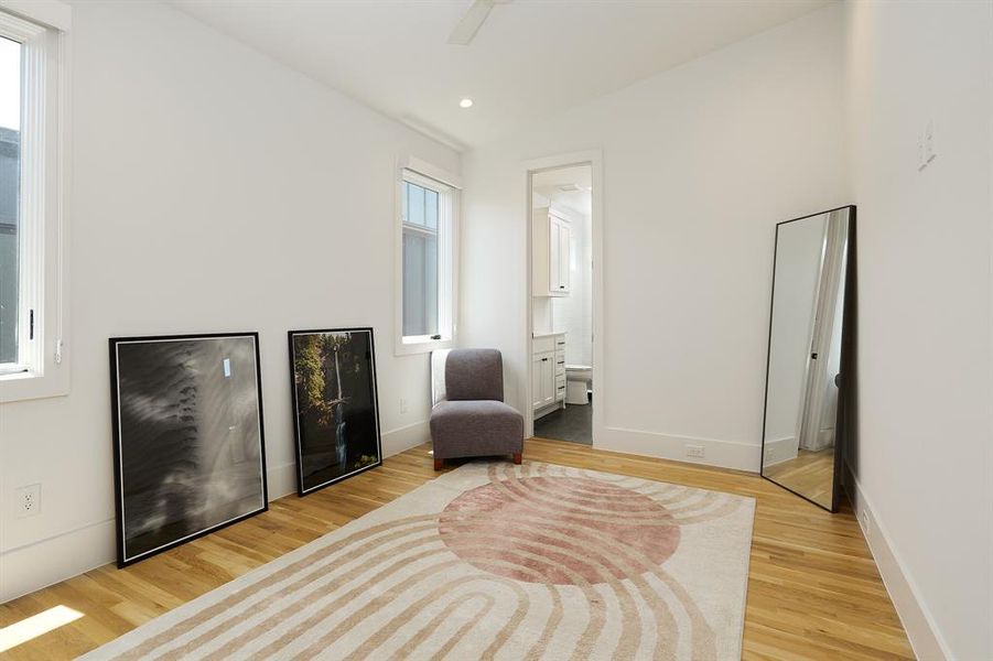 Furnished interior view inside a new home in , Dallas (Image 28).