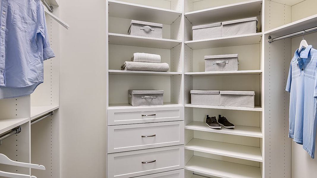 Furnished interior view inside a new home in Esplanade Lake Club, Fort Myers (Image 11).