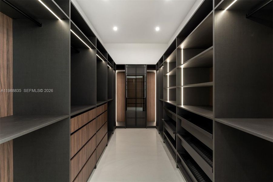 Image 45 of a home in .