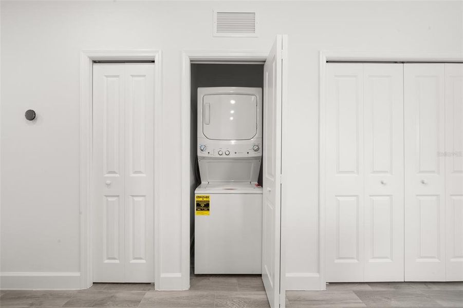 Furnished interior view inside a new home in , Sebring (Image 17).