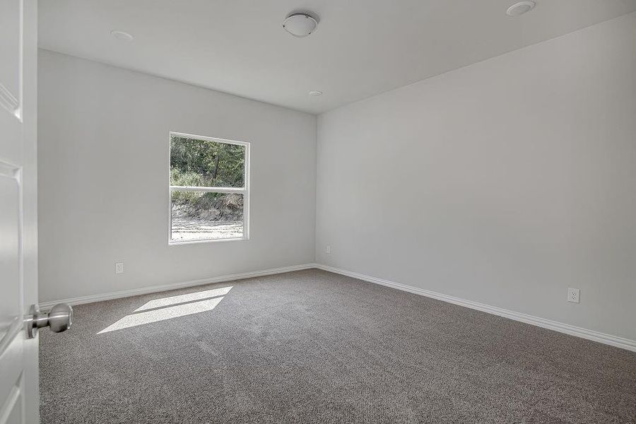 Spacious, unfurnished interior of a new home in , Azle (Image 16).