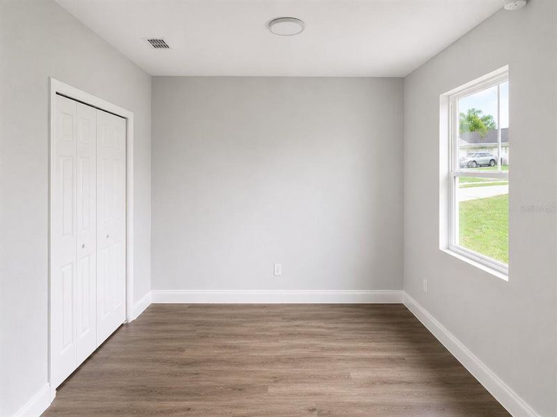Spacious, unfurnished interior of a new home in , Ocala (Image 17).