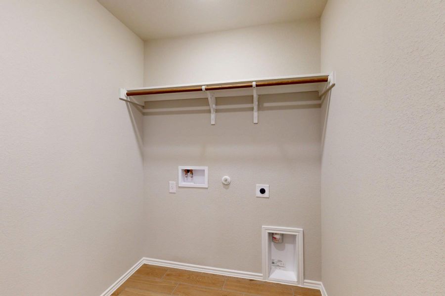 Spacious, unfurnished interior of a new home in Carillon, Manor (Image 29). Spacious, unfurnished interior of a new home in Carillon, Manor (Image 29).