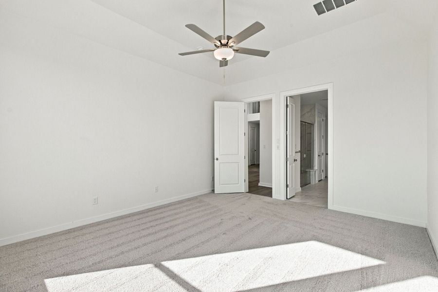 4br New Home in Liberty Hill, TX.  - Slide 22