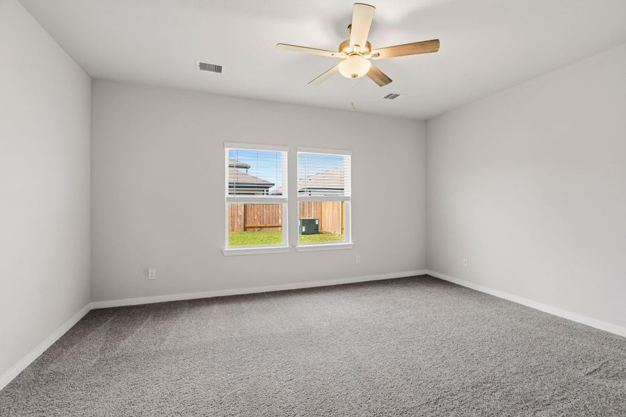 Spacious, unfurnished interior of a new home in Laurel Farms, Brookshire (Image 23).