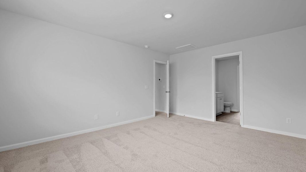 Spacious, unfurnished interior of a new home in Center Pointe, Santee (Image 25).