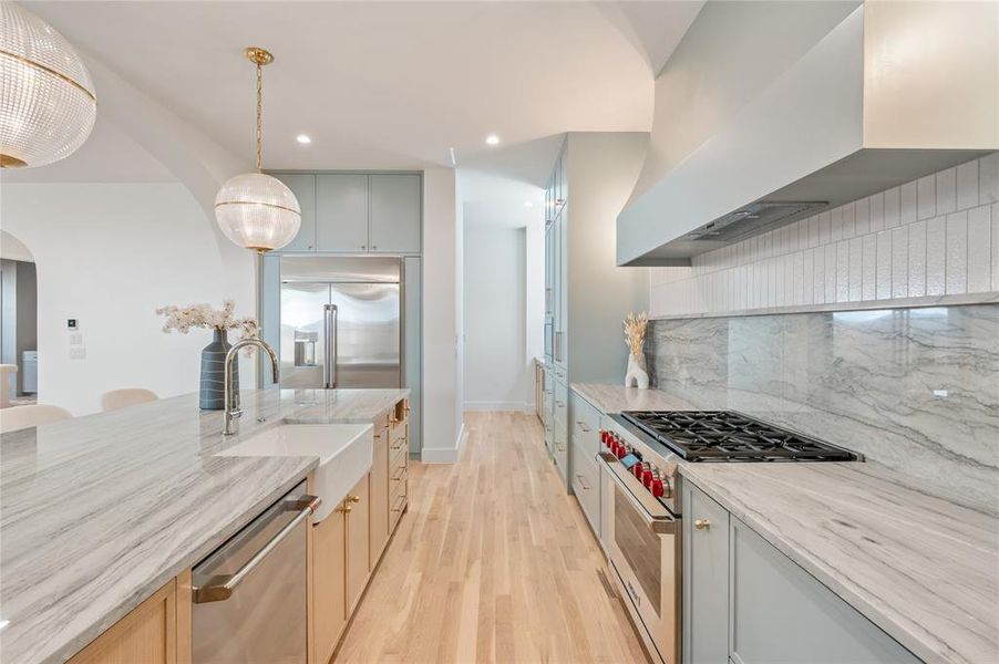 Furnished interior view inside a new home in , Dallas (Image 13).