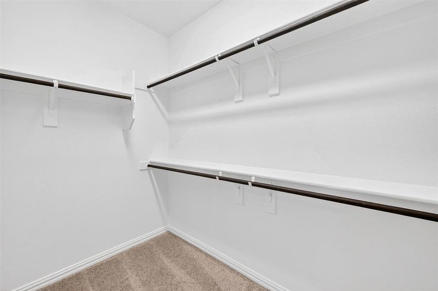 Spacious, unfurnished interior of a new home in Lily Creek at Sutton Fields, Aubrey (Image 39).