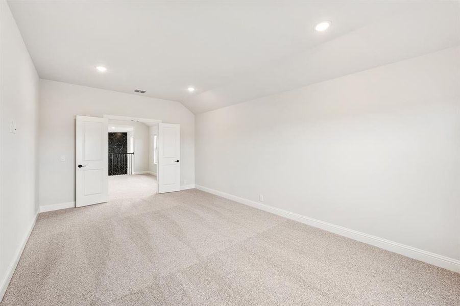 Spacious, unfurnished interior of a new home in Ridge Ranch Classic 60, Mesquite (Image 36).