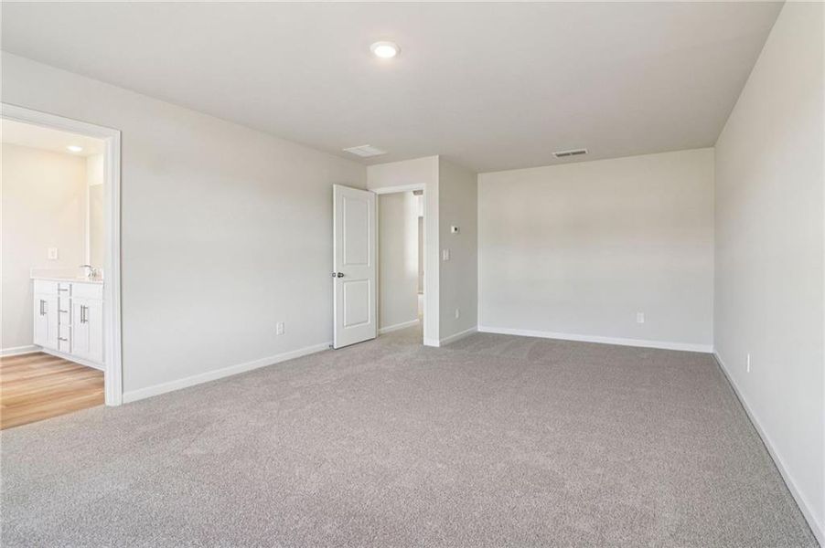 Spacious, unfurnished interior of a new home in Harmony Manor, Fairburn (Image 62). Spacious, unfurnished interior of a new home in Harmony Manor, Fairburn (Image 62).