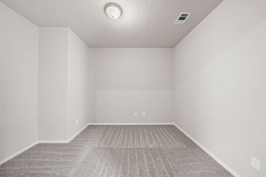 Spacious, unfurnished interior of a new home in Creekhaven, Rosharon (Image 22).