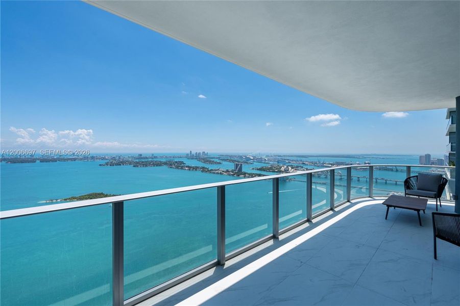 Condo located in Miami, FL showcasing its design and architecture (Image 35).