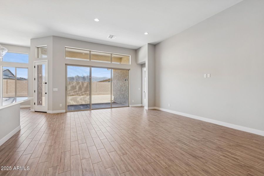 L53-HDR002 L53-HDR002