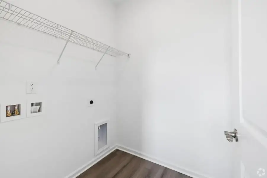 Spacious, unfurnished interior of a new home in Johnson Crossing, Cartersville (Image 16).