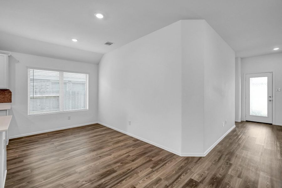Breakfast Room off Kitchen!