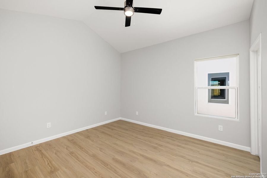Spacious, unfurnished interior of a new home in , Weslaco (Image 21).