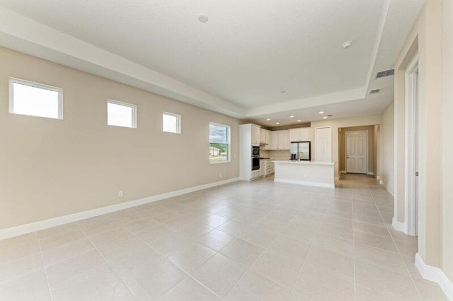 Spacious, unfurnished interior of a new home in Reflection Villas at Watercolor Place, Bradenton (Image 11).