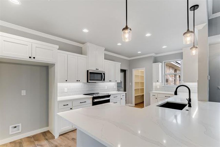 Furnished interior view inside a new home in , Marble Falls (Image 14). Furnished interior view inside a new home in , Marble Falls (Image 14).