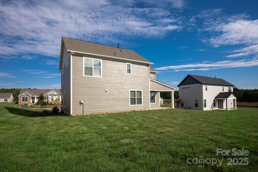 Exterior details and patio area of a home in Stoneridge Hills, Rock Hill (Image 29).