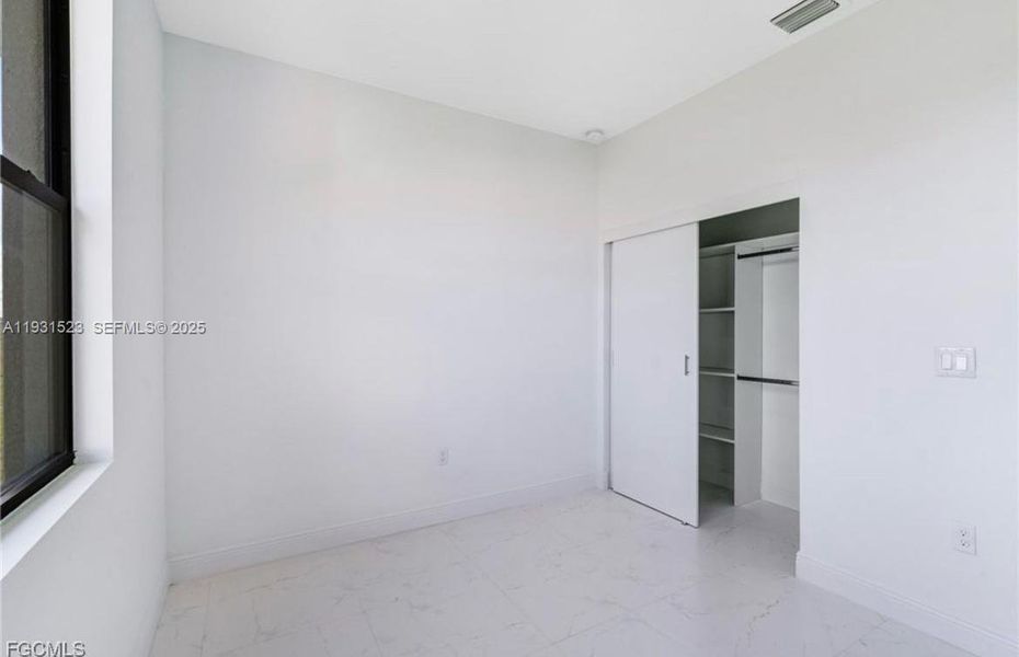 Spacious, unfurnished interior of a new home in , Labelle (Image 15).