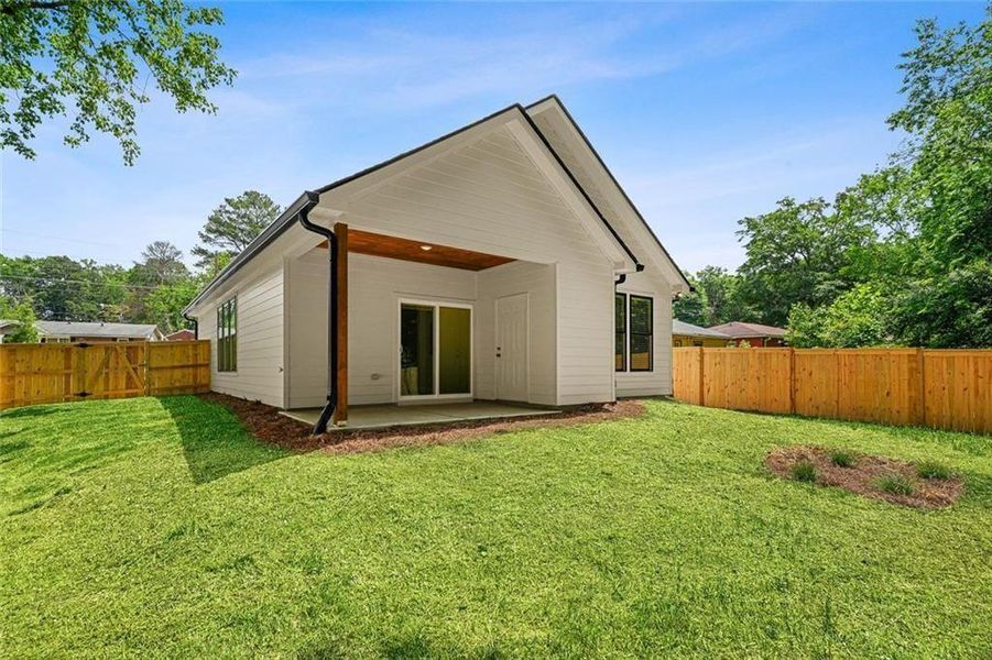 Exterior details and patio area of a home in , Atlanta (Image 4).