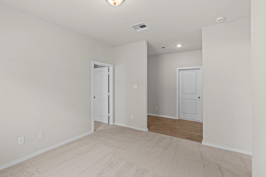 Spacious, unfurnished interior of a new home in Windrose Green, Angleton (Image 12).