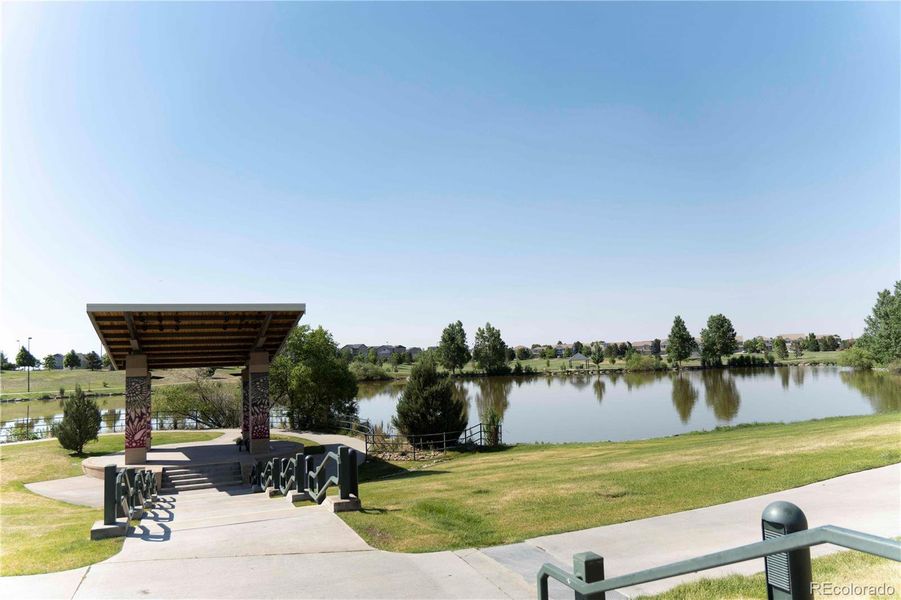 Community amenities in , Aurora (Image 20).