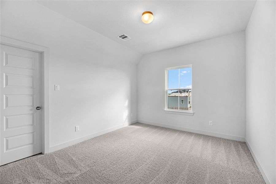 Representative image. Features, selections and colors may vary.