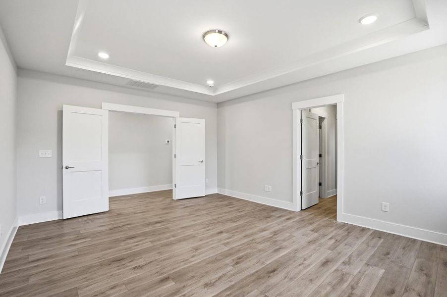 Spacious, unfurnished interior of a new home in Rone Creek, Waxhaw (Image 55).