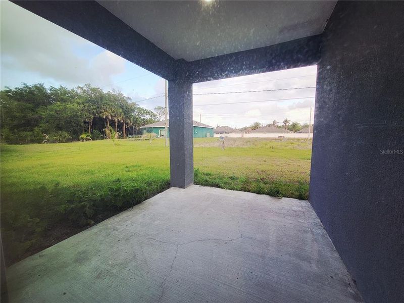Exterior details and patio area of a home in , Palm Bay (Image 3).