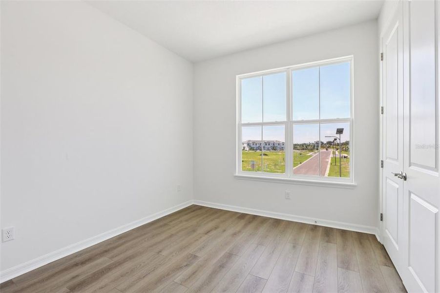 Spacious, unfurnished interior of a new home in Isla Mirada, San Antonio (Image 20).