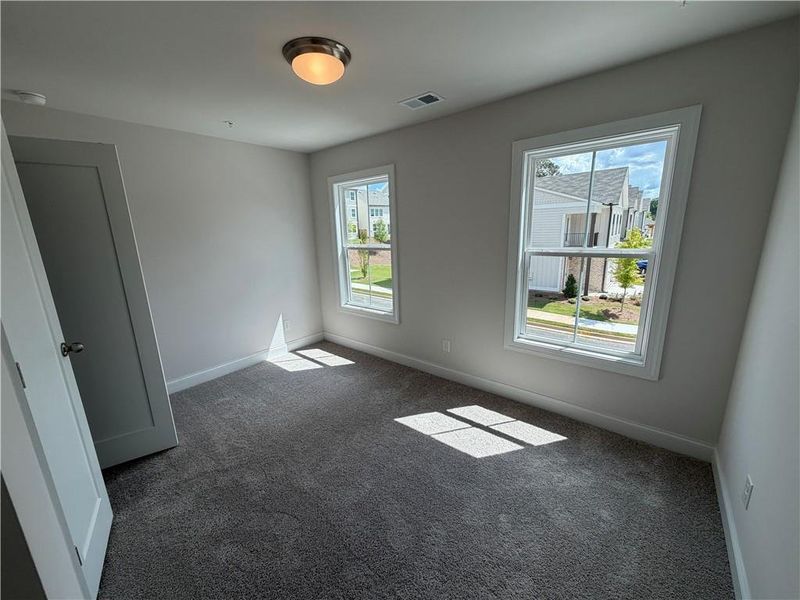 Spacious, unfurnished interior of a new home in , Marietta (Image 13).