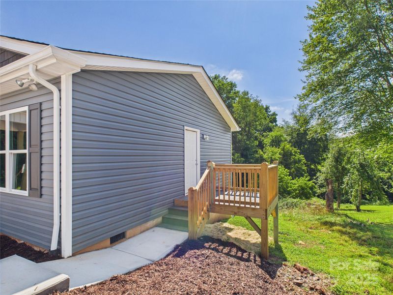 Exterior details and patio area of a home in , Granite Falls (Image 3).