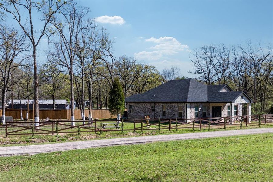 Image 37 of a home in .