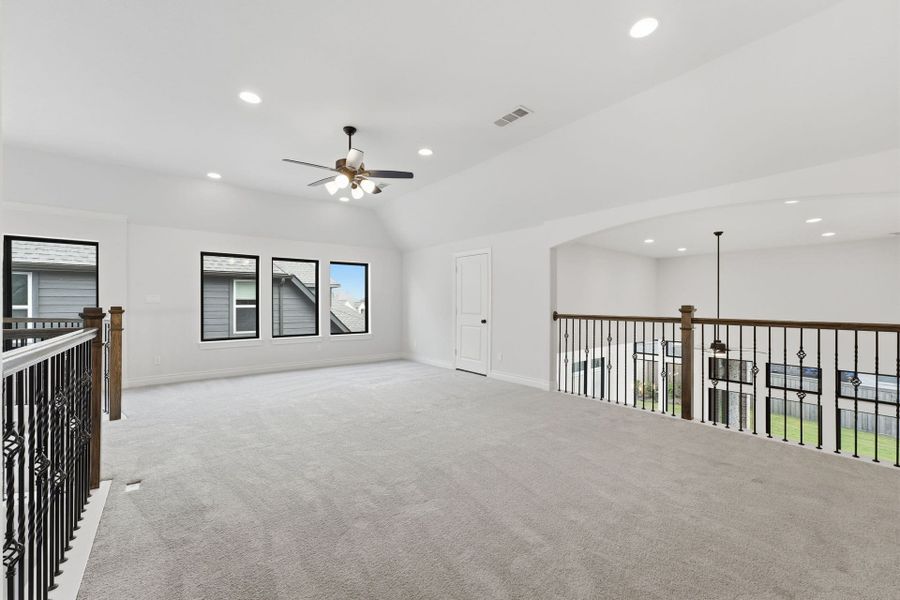 Spacious, unfurnished interior of a new home in Bridgeland 50′, Cypress (Image 32).