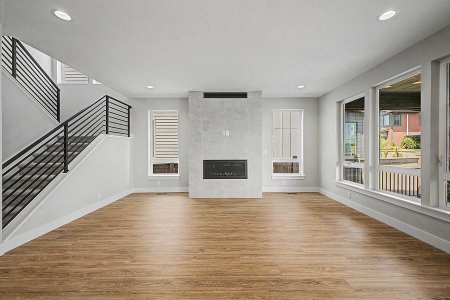 Spacious, unfurnished interior of a new home in West Grange, Longmont (Image 11). Spacious, unfurnished interior of a new home in West Grange, Longmont (Image 11).