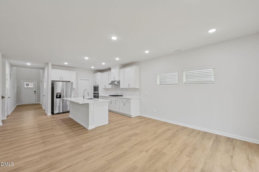 14-web-or-mls-Raleigh - Oak Manor - 500