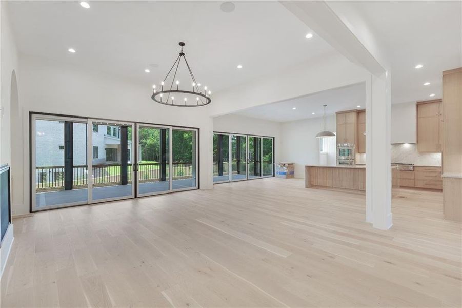 Spacious, unfurnished interior of a new home in , Alpharetta (Image 58).