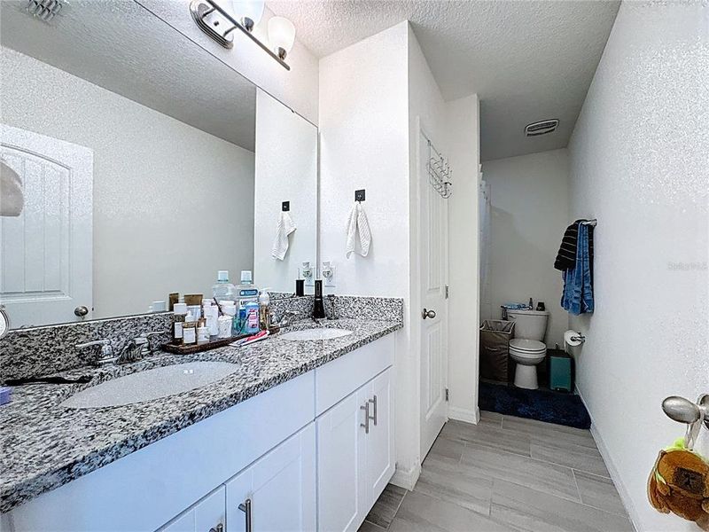 Furnished interior view inside a new home in , Winter Garden (Image 43).