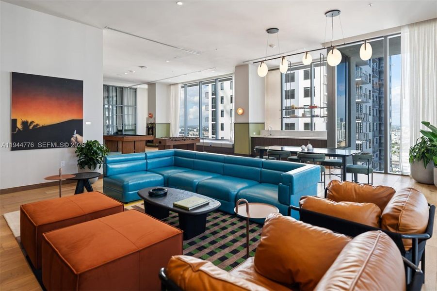 Community amenities in , Florida City (Image 16).