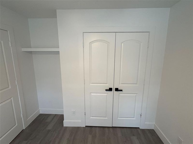 Spacious, unfurnished interior of a new home in , Cooper (Image 14).