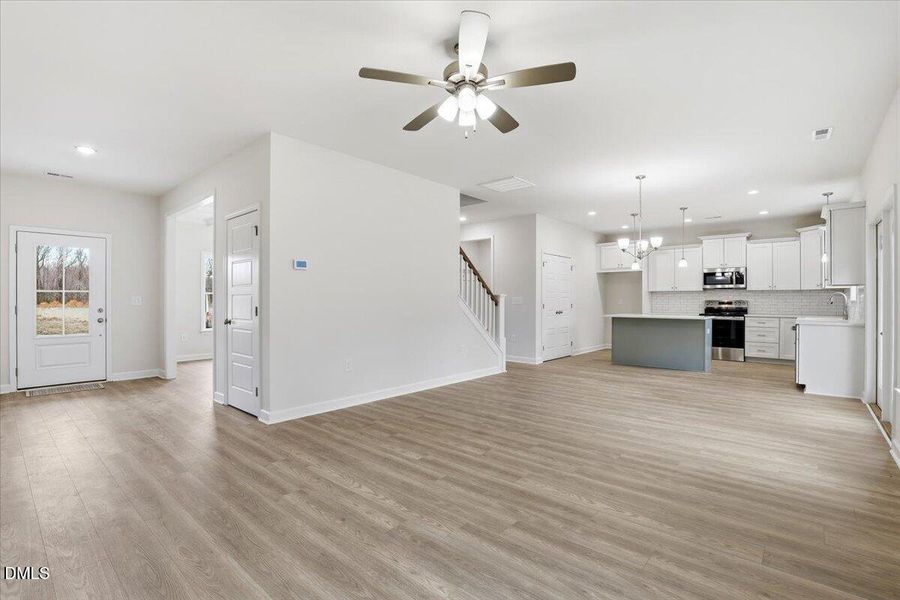 17-404 Creeks Edge Dr-17