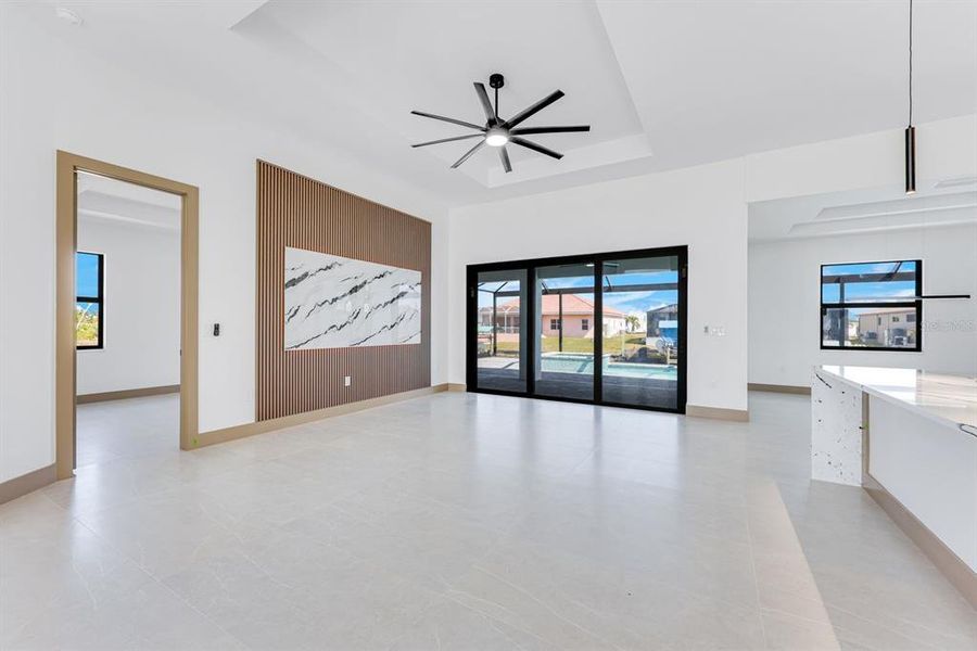 Spacious, unfurnished interior of a new home in , Cape Coral (Image 12).