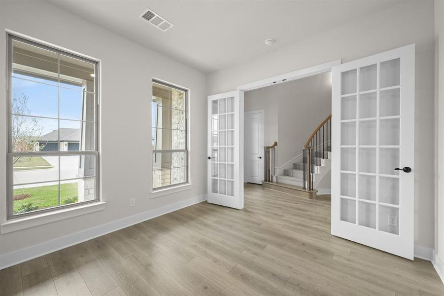 5401 Rowlan- Study-6228 5401 Rowlan- Study-6228