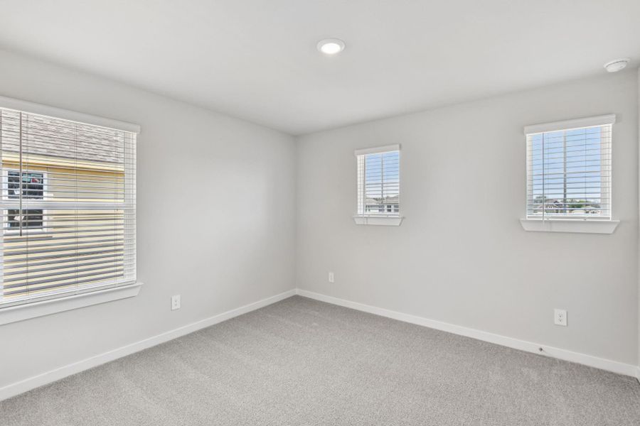 Spacious, unfurnished interior of a new home in Stewart's Ranch, Conroe (Image 42). Spacious, unfurnished interior of a new home in Stewart's Ranch, Conroe (Image 42).
