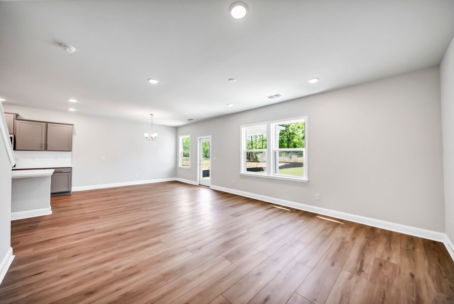 Spacious, unfurnished interior of a new home in Monroe Preserve, Chapin (Image 33).