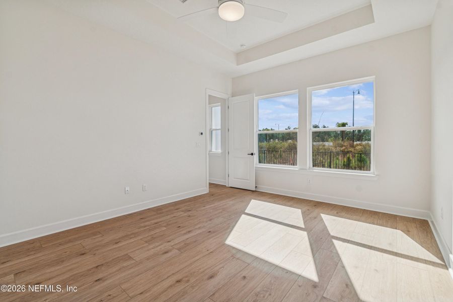 Spacious, unfurnished interior of a new home in Evergreen Island at Silverleaf - Executive, St. Augustine (Image 20).