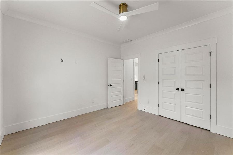 Spacious, unfurnished interior of a new home in , Gainesville (Image 36).
